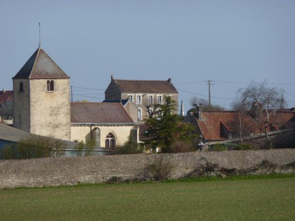 Eglise et ancienne école de Sarry
